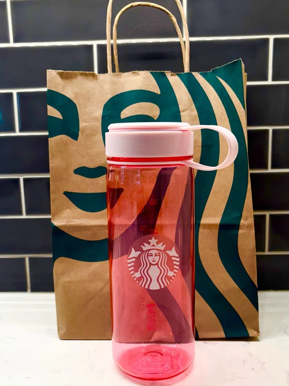 Starbucks - SUMMER 2026 PINK DRINK COLLECTION - PINK SIREN WATER BOTTLE